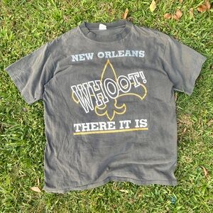 Vintage New Orleans Saints "Whoot There It Is" Graphic Shirt Distressed Large